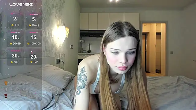 Snapshot of July_Terner chatting on 11/24/25, 05:02 July Terner online show from 11/24/25, 05:02