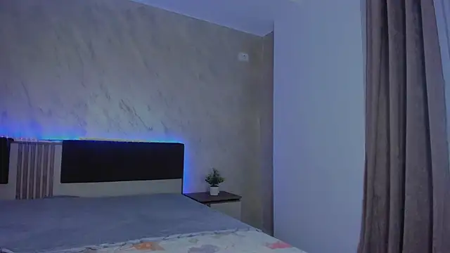 AliyaWade  online show from 11/20/25, 03:51