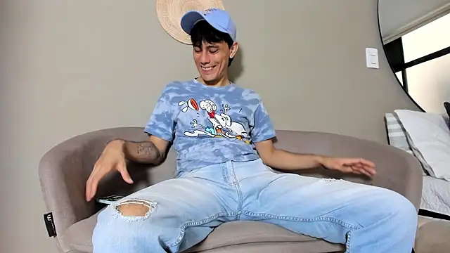 Huge latin cock online show from 02/09/25, 09:06