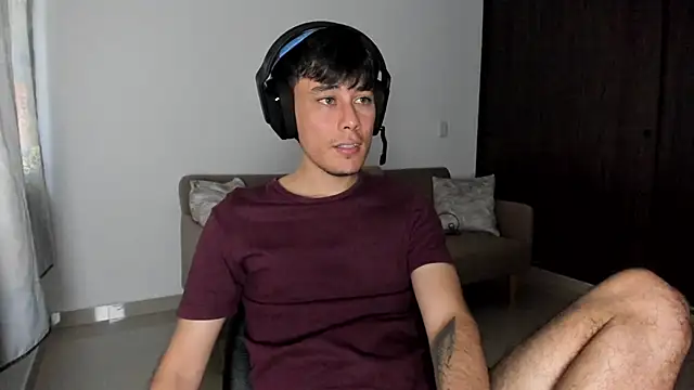 Huge latin cock online show from 10/13/25, 09:16