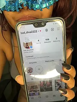 Snapshot of bad_diva chatting on 01/08/25, 08:39 bad diva online show from 01/08/25, 08:39