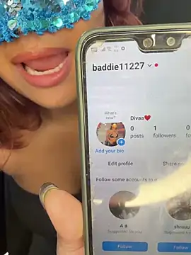 Snapshot of bad_diva chatting on 01/28/25, 07:43 bad diva online show from 01/28/25, 07:43