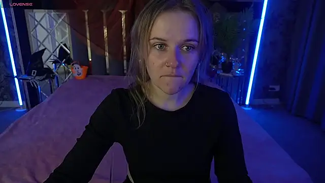 MaribelRiverr  online show from 10/27/25, 06:36