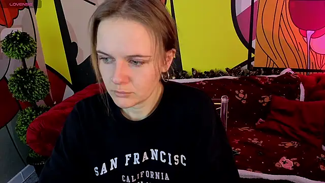 MaribelRiverr  online show from 12/14/25, 06:41