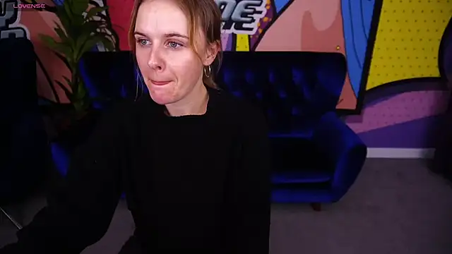 MaribelRiverr  online show from 11/18/25, 10:29