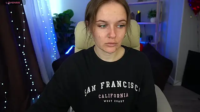 MaribelRiverr  online show from 03/12/25, 06:51