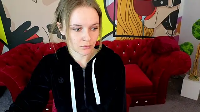 Snapshot of MaribelRiverr_ chatting on 05/31/26, 05:35 MaribelRiverr online show from 05/31/26, 05:35