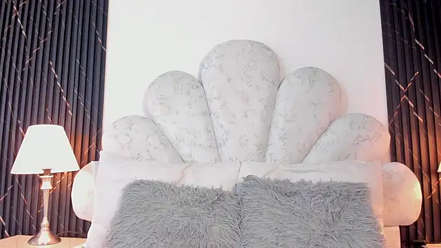 Jaslyn  Smith online show from 04/14/26, 05:07