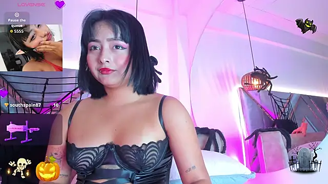 KimVelezz online show from 11/03/25, 07:17