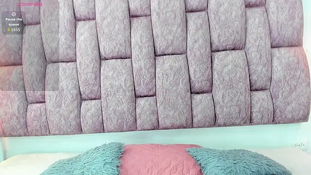 britanny-collyns online show from 09/12/25, 07:35