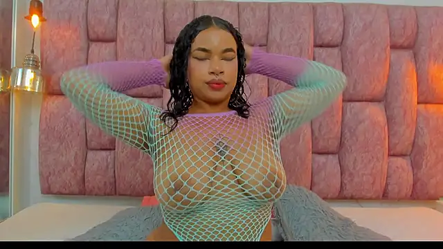 britanny-collyns online show from 03/22/26, 07:37