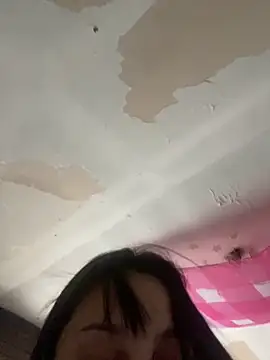 manelinda7 online show from 12/01/25, 07:48