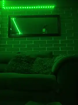 manelinda7 online show from 02/25/25, 06:14