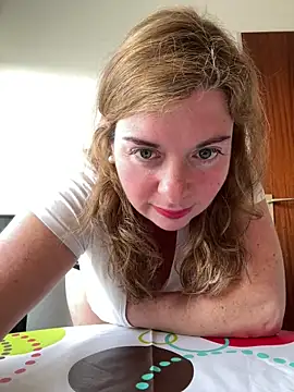 Snapshot of Lombada chatting on 03/05/26, 07:49 Lombada online show from 03/05/26, 07:49