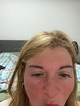 Lombada online show from 05/05/26, 04:04
