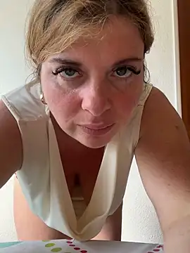 Snapshot of Lombada chatting on 03/21/26, 09:47 Lombada online show from 03/21/26, 09:47