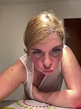 Snapshot of Lombada chatting on 03/10/26, 09:19 Lombada online show from 03/10/26, 09:19