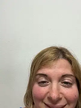 Snapshot of Lombada chatting on 03/07/26, 09:20 Lombada online show from 03/07/26, 09:20