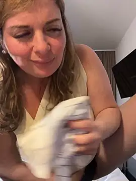 Snapshot of Lombada chatting on 03/13/26, 11:04 Lombada online show from 03/13/26, 11:04