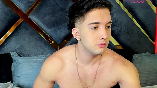 Snapshot of jeicob_stone chatting on 10/03/25, 06:59 jeicob stone online show from 10/03/25, 06:59