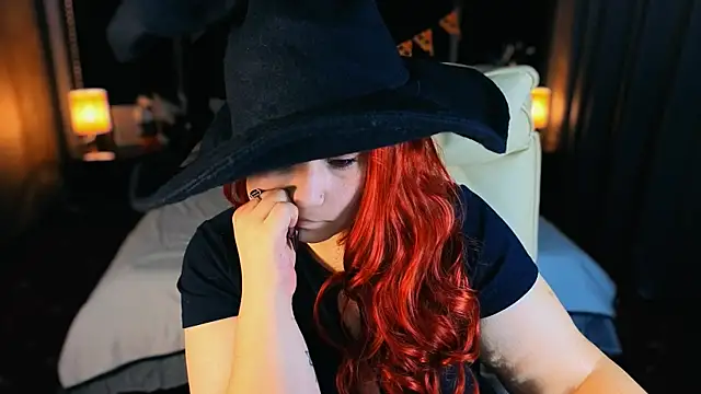 BettyDark online show from 10/31/25, 08:38