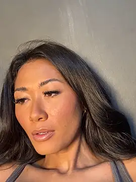 thai-dreamgirl online show from 12/02/25, 11:17