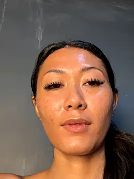 thai-dreamgirl online show from 12/22/25, 12:00