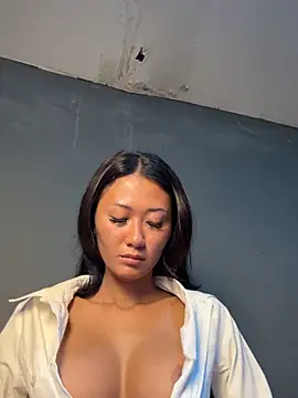 thai-dreamgirl online show from 12/01/25, 11:27