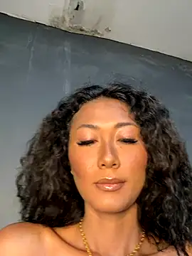 Snapshot of thai-dreamgirl chatting on 09/17/25, 11:40 thai-dreamgirl online show from 09/17/25, 11:40