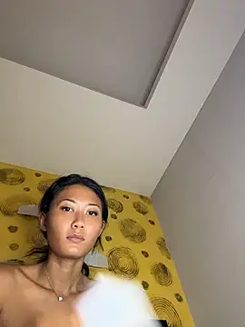 Snapshot of thai-dreamgirl chatting on 07/06/26, 12:06 thai-dreamgirl online show from 07/06/26, 12:06