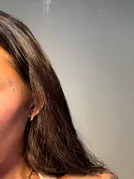 thai-dreamgirl online show from 11/16/25, 11:30