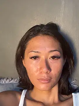 thai-dreamgirl online show from 10/27/25, 11:27