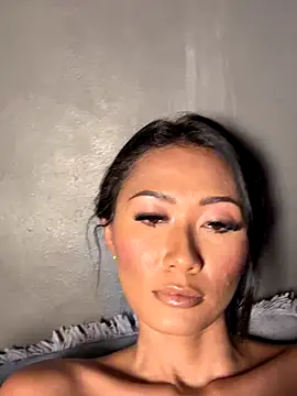 thai-dreamgirl online show from 10/28/25, 11:31