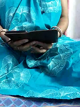 miss-Riy online show from 05/13/26, 05:20