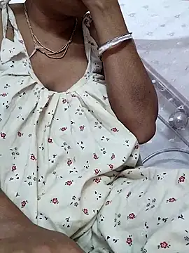 miss-Riy online show from 12/16/25, 05:28