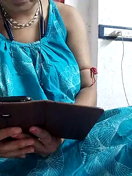 Snapshot of miss-Riy chatting on 06/20/26, 05:07 miss-Riy online show from 06/20/26, 05:07