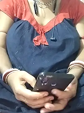 Snapshot of miss-Riy chatting on 07/13/26, 05:12 miss-Riy online show from 07/13/26, 05:12