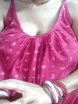 Snapshot of miss-Riy chatting on 02/17/25, 04:28 miss-Riy online show from 02/17/25, 04:28