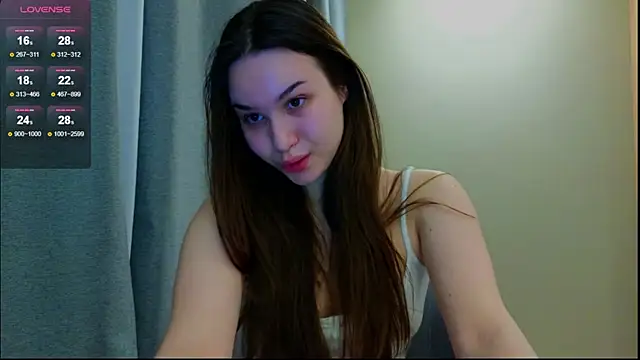Snapshot of Roxie_Mils chatting on 02/24/25, 06:15 Roxie Mils online show from 02/24/25, 06:15