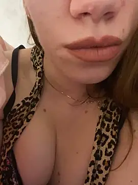 Snapshot of EvaRush chatting on 12/02/24, 12:15 EvaRush online show from 12/02/24, 12:15