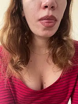 Snapshot of EvaRush chatting on 12/16/24, 07:37 EvaRush online show from 12/16/24, 07:37