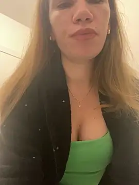 Snapshot of EvaRush chatting on 01/20/25, 08:29 EvaRush online show from 01/20/25, 08:29