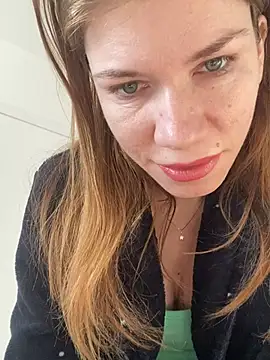 Snapshot of EvaRush chatting on 02/10/25, 07:15 EvaRush online show from 02/10/25, 07:15