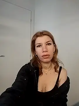 EvaRush online show from 12/22/25, 08:47