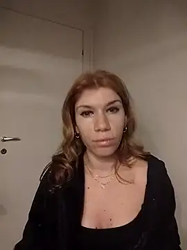 EvaRush online show from 11/26/25, 07:58