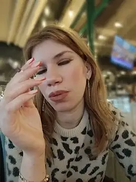 EvaRush online show from 03/20/26, 03:35