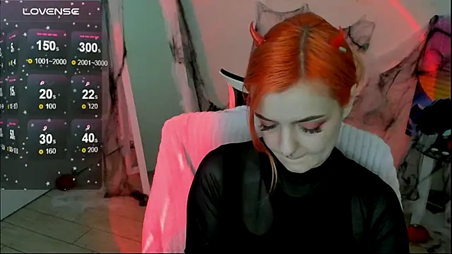 Fire Bestie online show from 10/31/25, 02:13