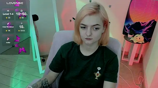 Fire Bestie online show from 03/18/25, 04:39