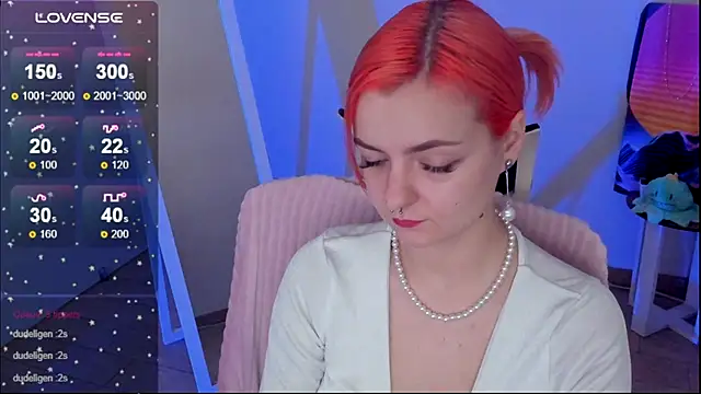 Fire Bestie online show from 11/08/25, 01:47