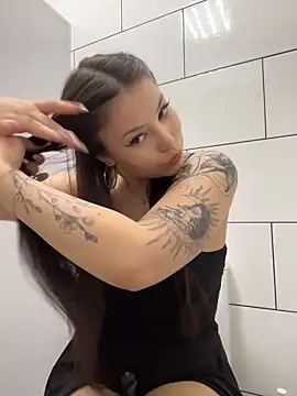 Chloe  Moon online show from 05/27/26, 03:19